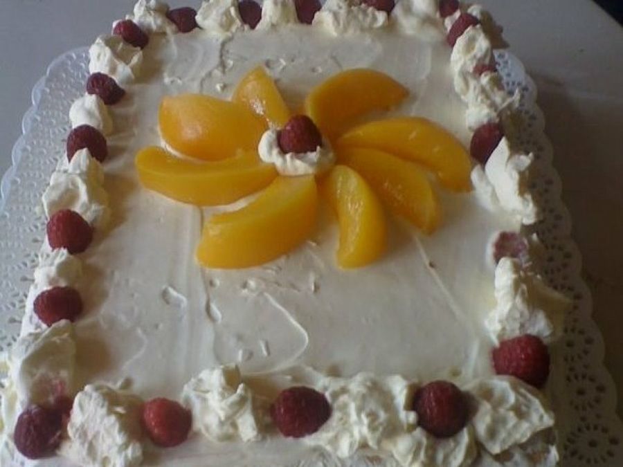 Tarta helada de melocotón