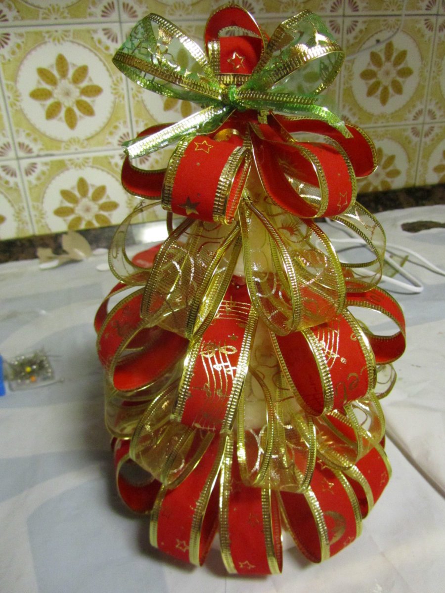 Seleccione tarde sombra árbol de Navidad con cintas | Manualidades