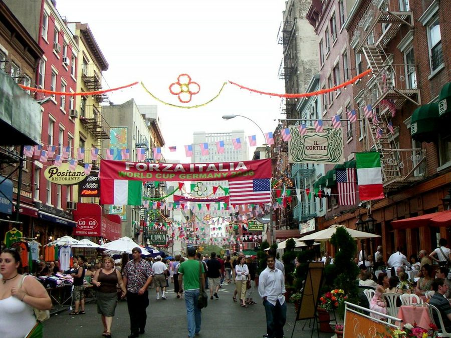 Little Italy - Flickr - Vironevaeh