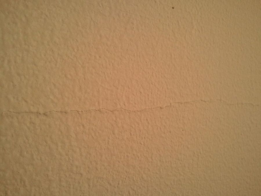 pared con grietas