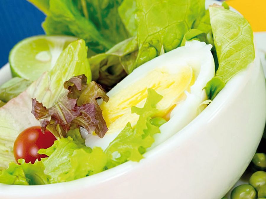 ensalada con huevo
