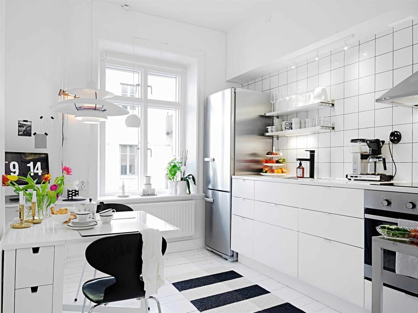 7 trucos para decorar cocinas pequeñas y ganar espacio