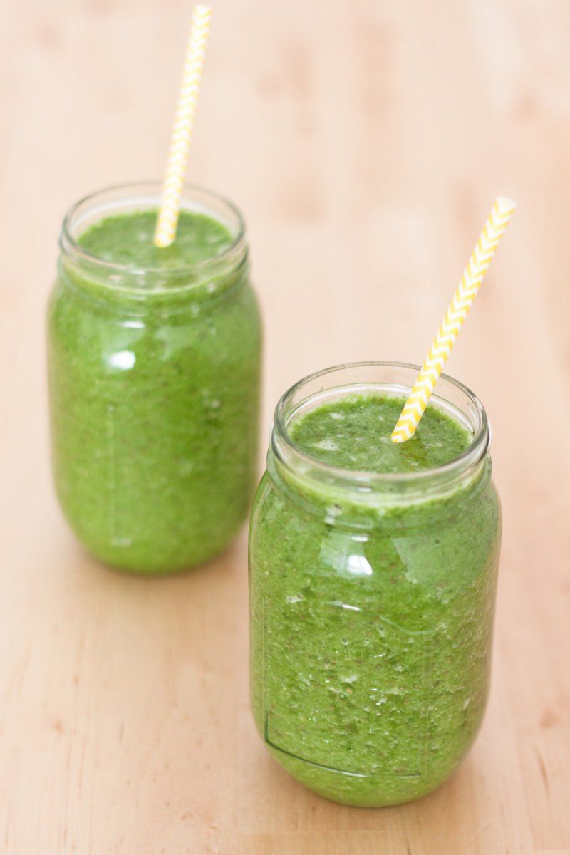 Batido verde de piña y coco 