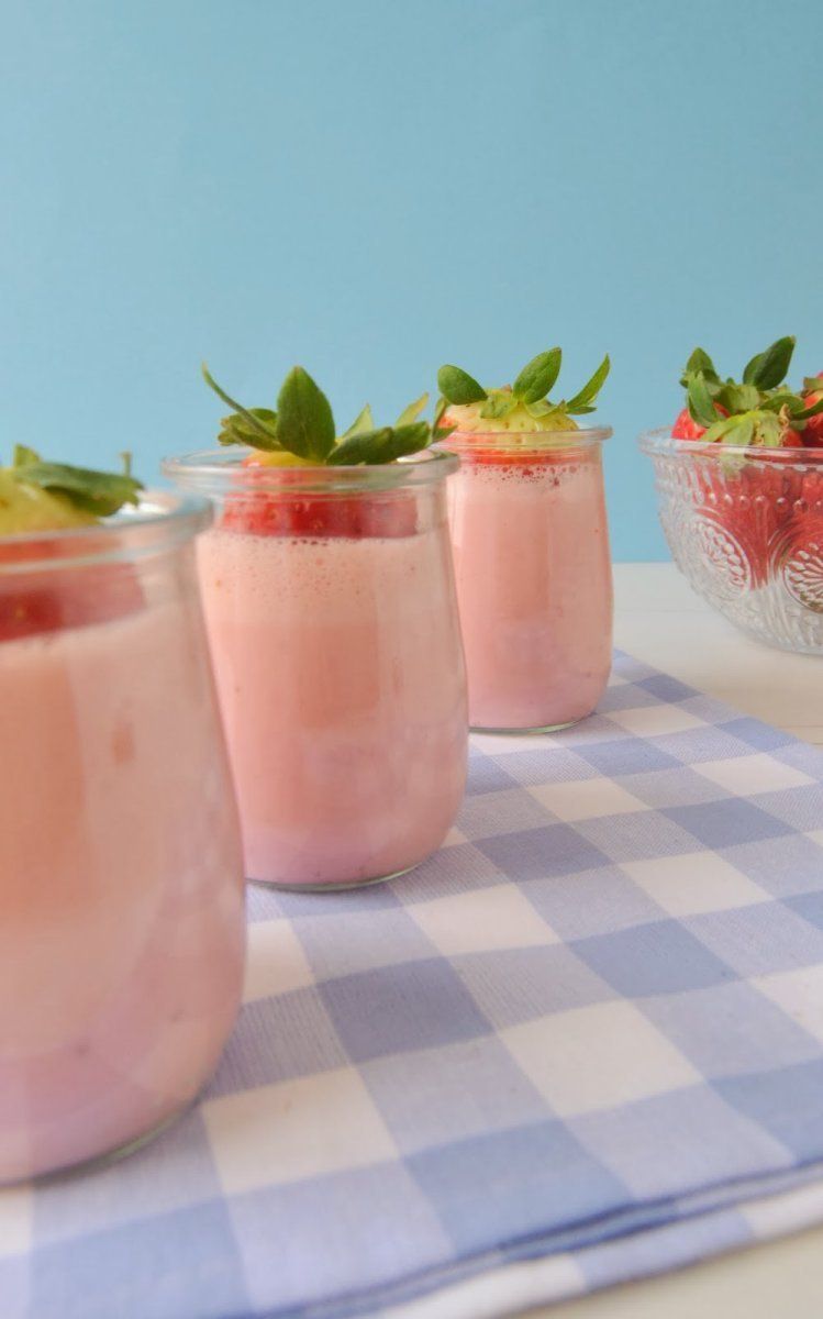  Mousse de yogur con fresas