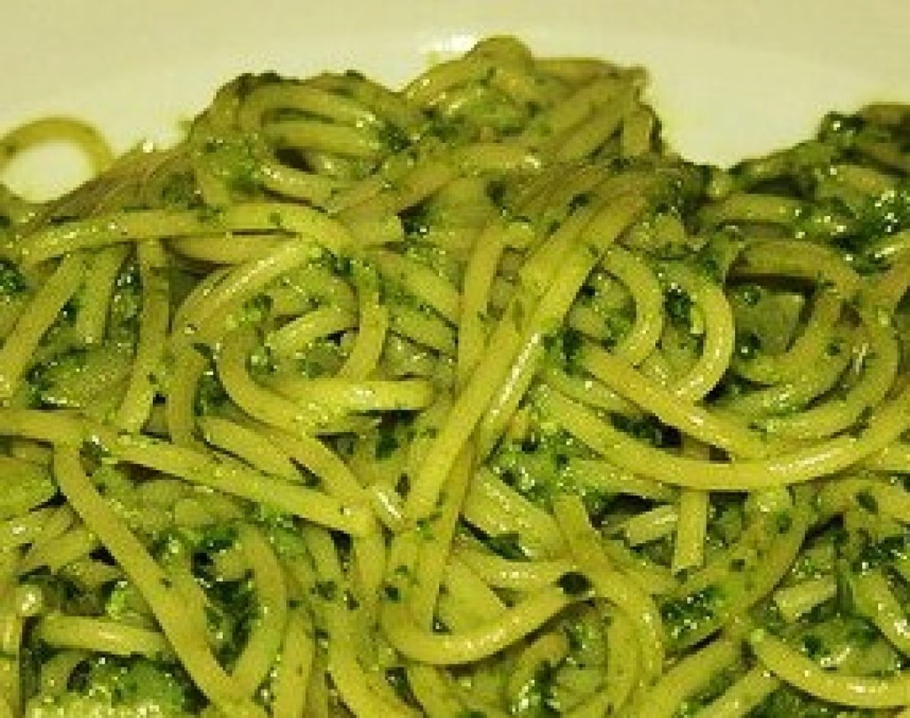 Spaguetti en salsa verde de chile poblano | Cocina