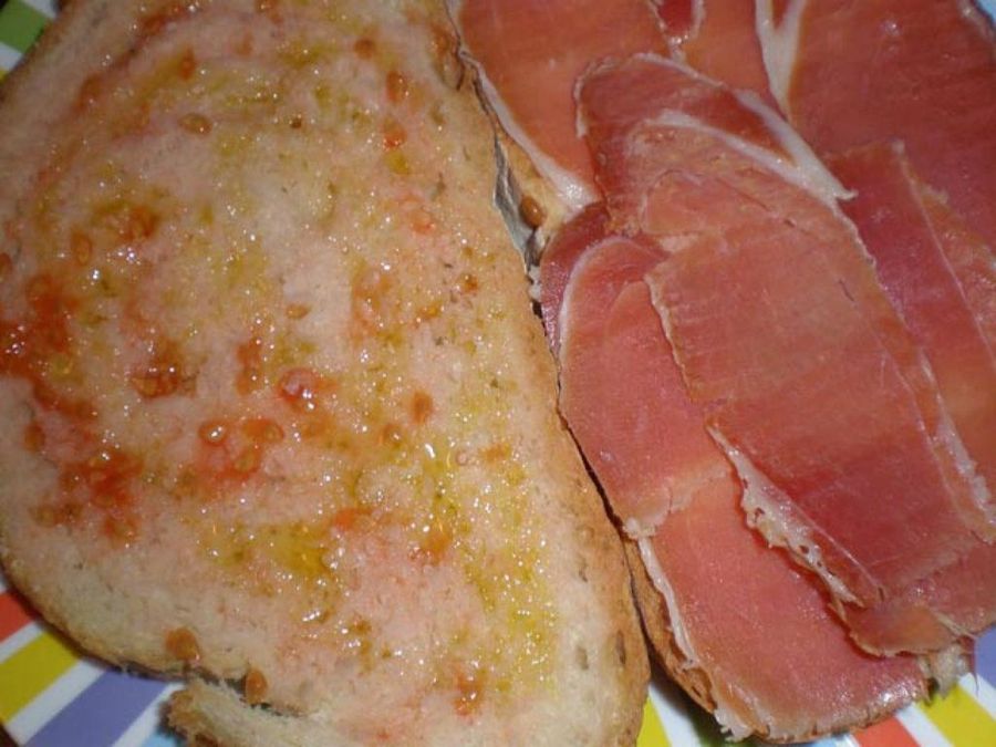 pan con tomate y aceite