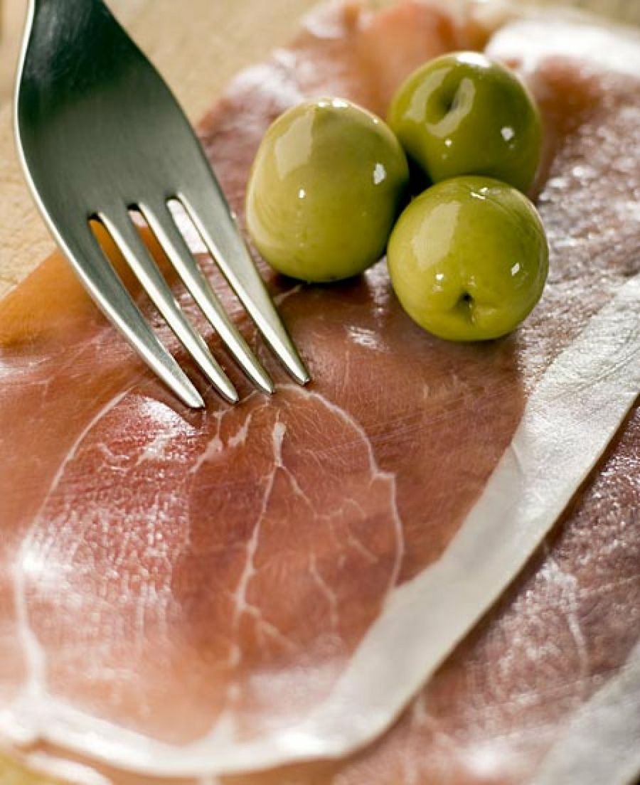 jamón serrano con aceitunas