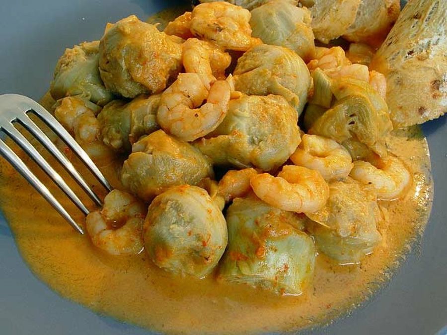 Alcachofas con gambas