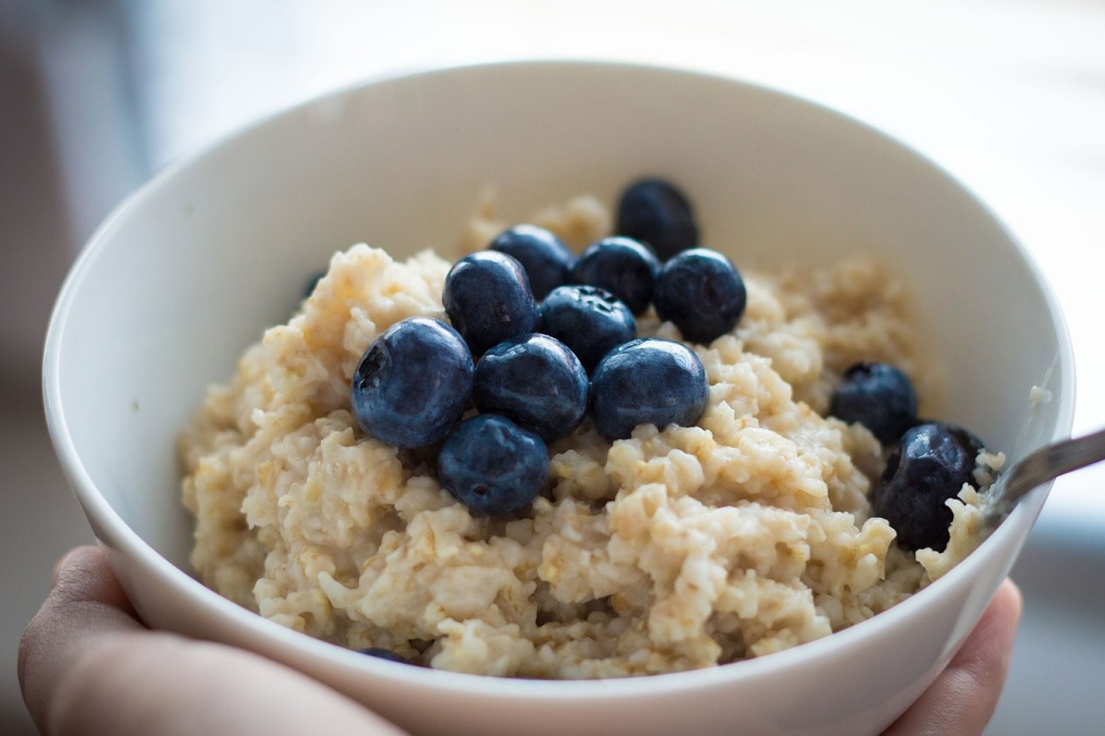 10 alimentos que no pueden faltar en tu desayuno