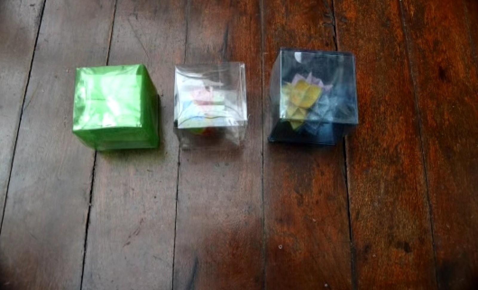 Cubo decorativo de botellas de plástico: DIY en 5 pasos