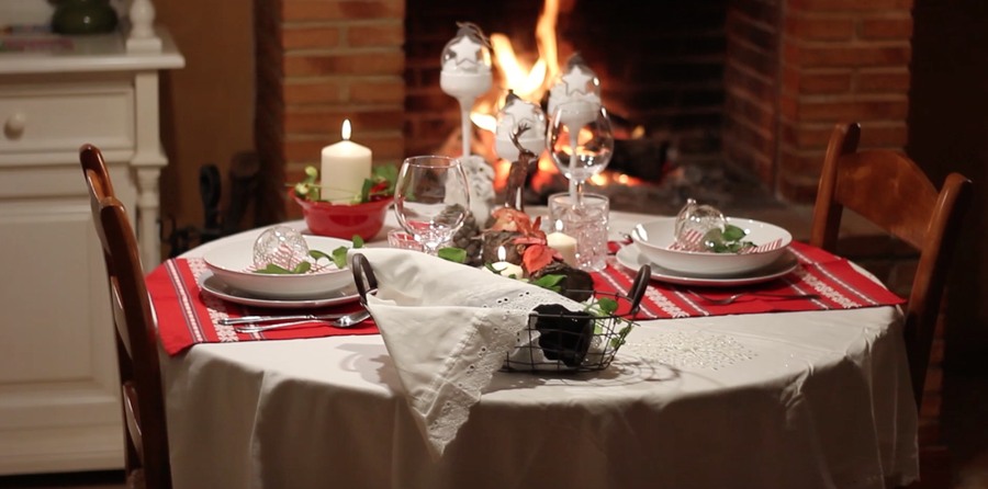 impacto Aliviar Grabar Una mesa de Navidad tradicional | Decoración