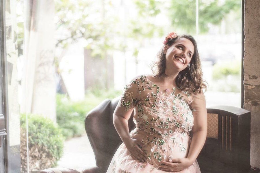 entusiasmo Circunferencia Influyente Invitadas de boda embarazadas: ideas para ir a la última | Bodas