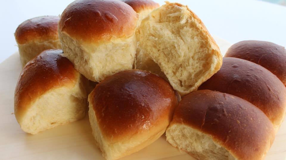 Panecillos de leche tiernos y esponjosos en 50 minutos