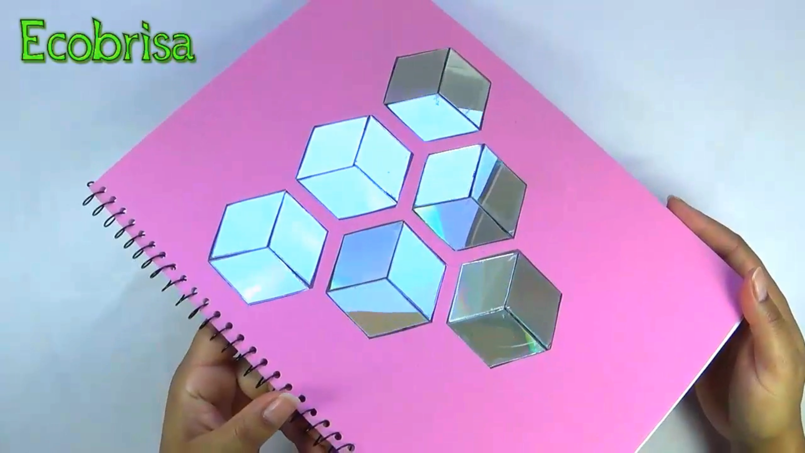 Decora tus cuadernos con CDs