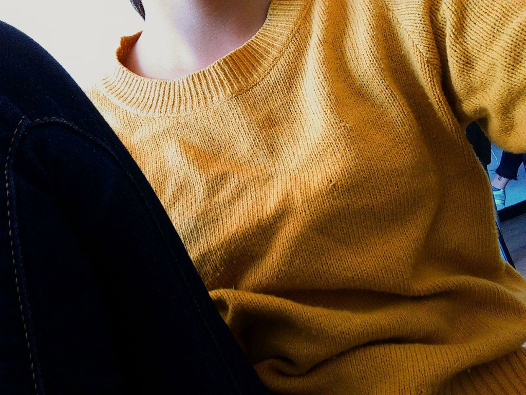 combinar una blusa amarilla | Belleza