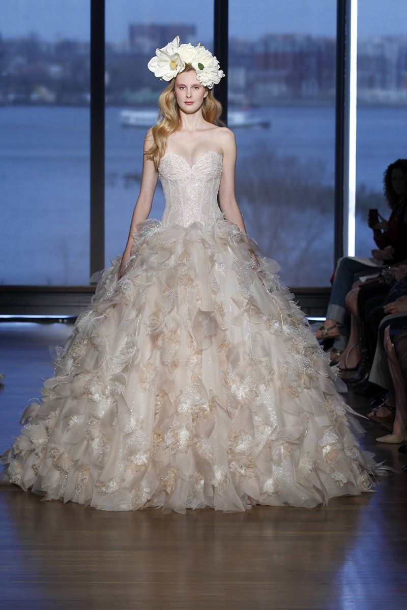 Vestidos De Novia Con Color Bodas