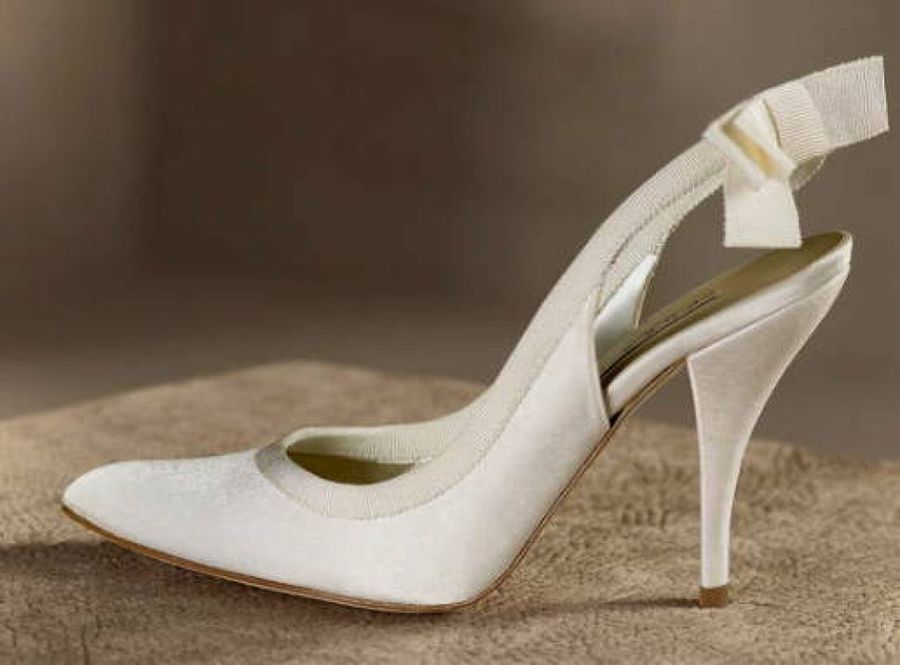 Coordinate property Carry Zapatos para novia de Pronovias | Bodas