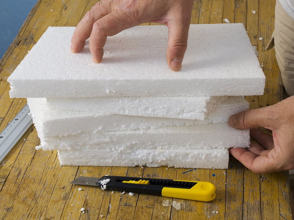Poliestireno expandido corcho blanco Materiales de construcción de segunda  mano baratos