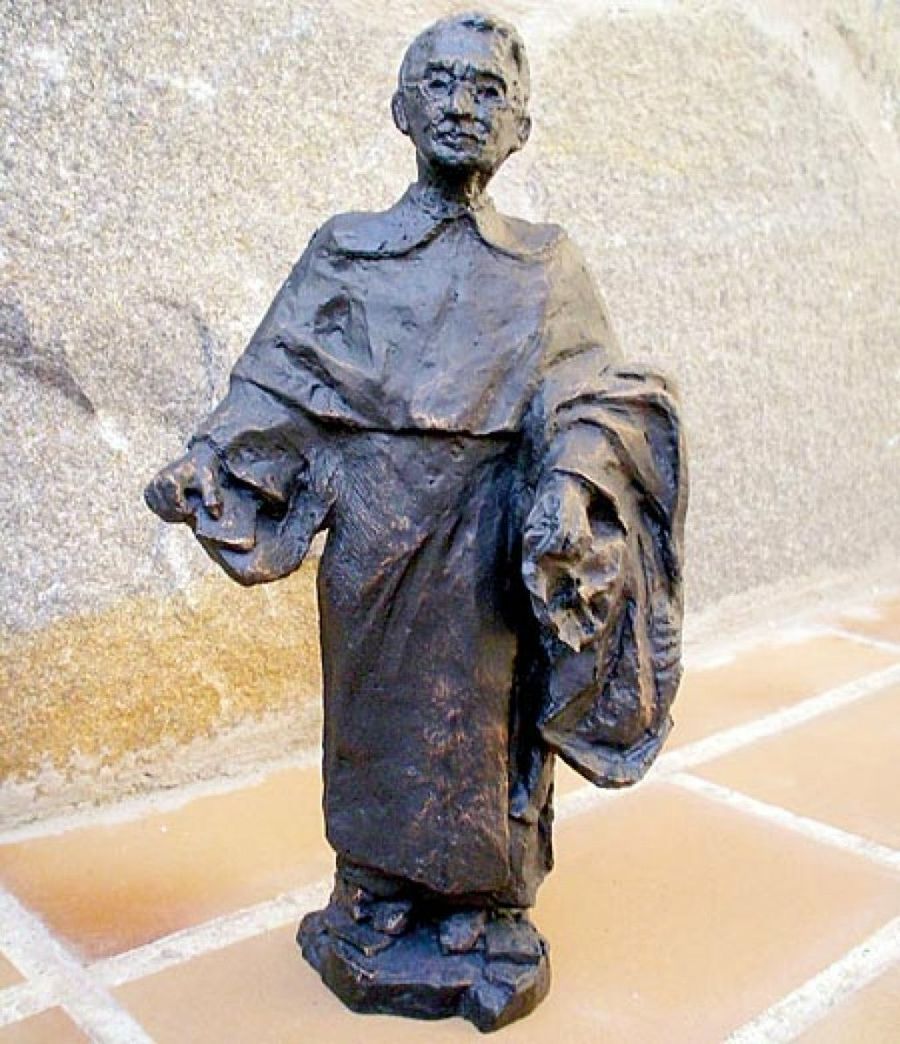 fugura humana madera de ébano