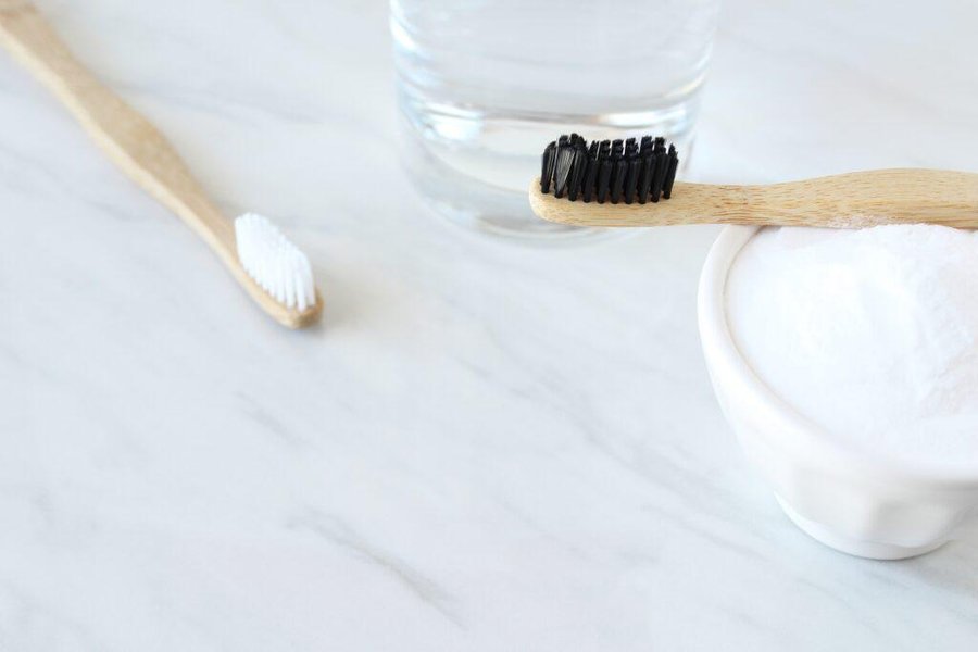 Soluciones químicas caseras para desatascar un fregadero