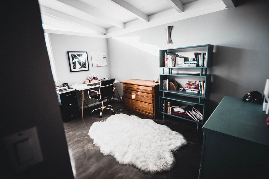 ¿Trabajas o estudias en casa? Aprende a crear el espacio perfecto 1