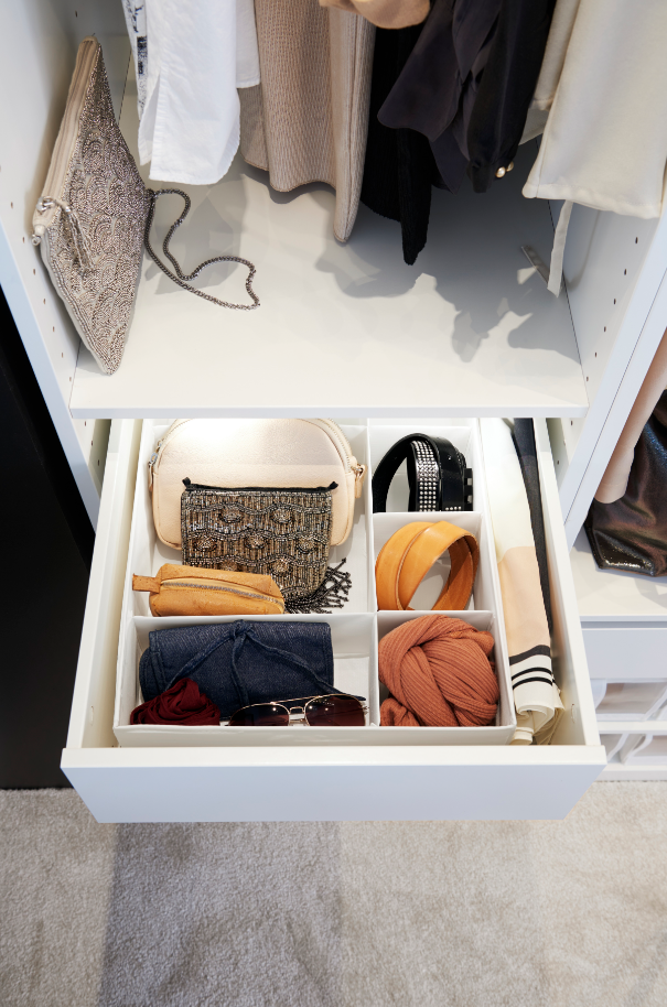 Cajas con compartimentos SKUBB de IKEA
